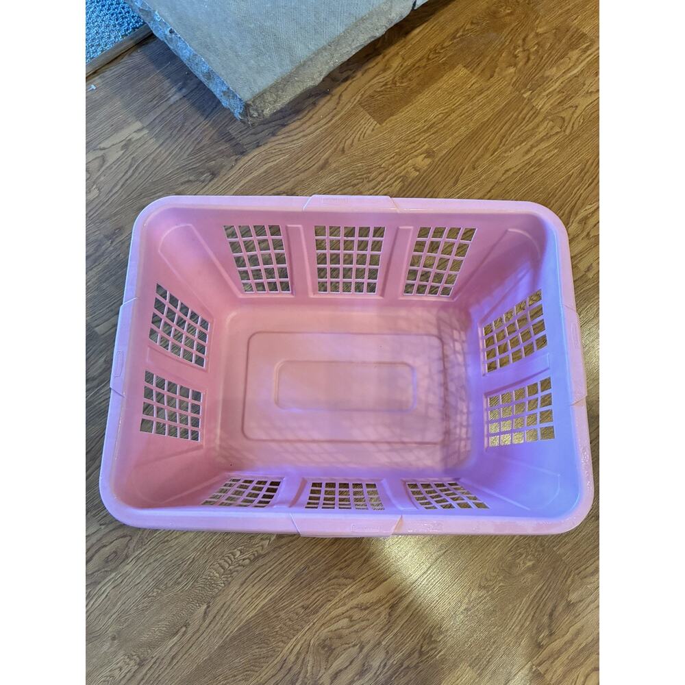 Vintage Retro Rubbermaid Laundry Basket 2965‎ Pink Hamper Rectangular